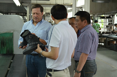 EARTH ASIA總經理一行到訪我集團商談合作事宜