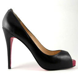 領(lǐng)頭羊鞋業(yè) 卓越產(chǎn)品、多元加盟與鞋業(yè)發(fā)展新機(jī)遇