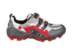 福建省南安市三鑫鞋業(yè)產(chǎn)品展覽 匠心鑄就品質(zhì)，創(chuàng)新引領(lǐng)時(shí)尚